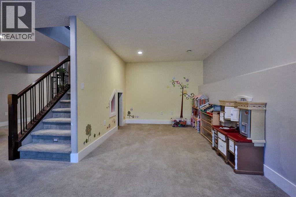 739 Northridge Avenue — photo 26