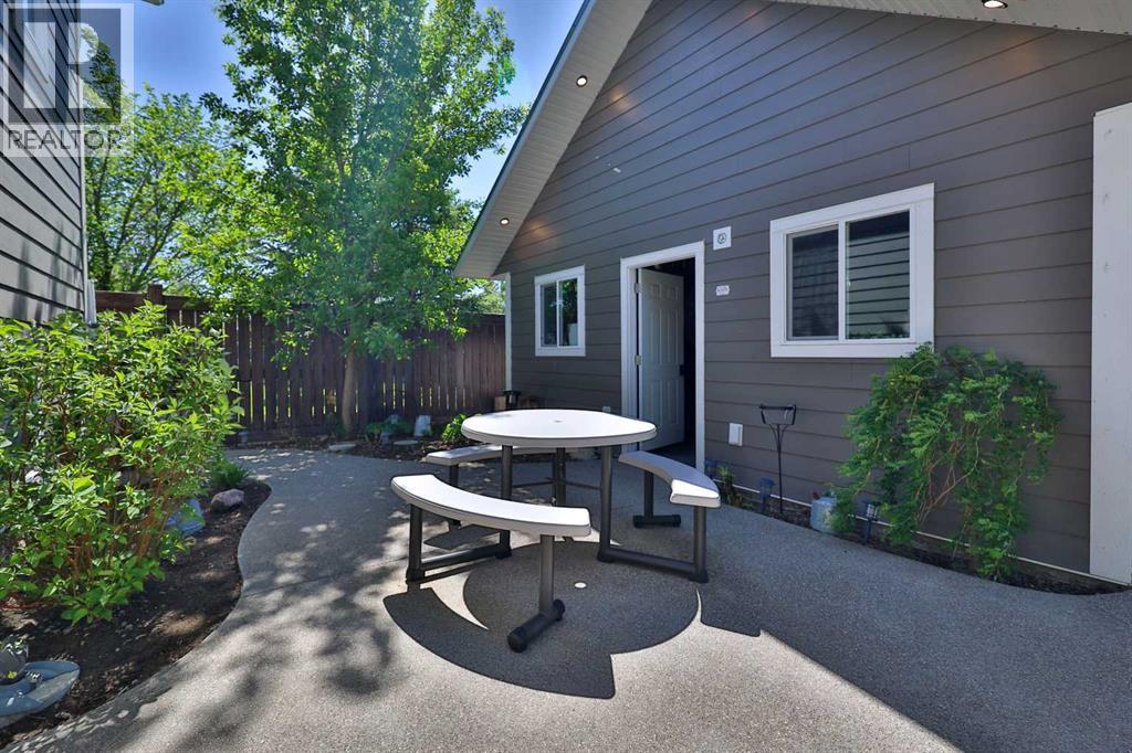 739 Northridge Avenue — photo 40
