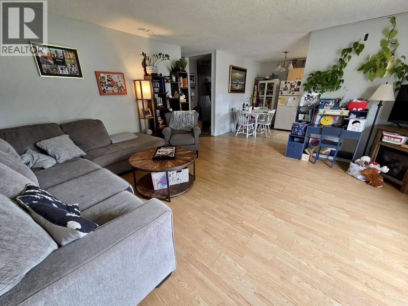 4636 WEBER AVENUE - 4