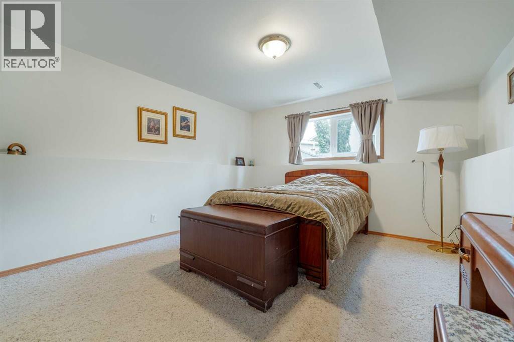 781 Red Crow Boulevard W - 28