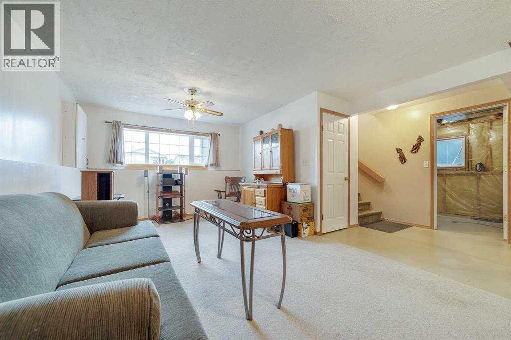 781 Red Crow Boulevard W - 21