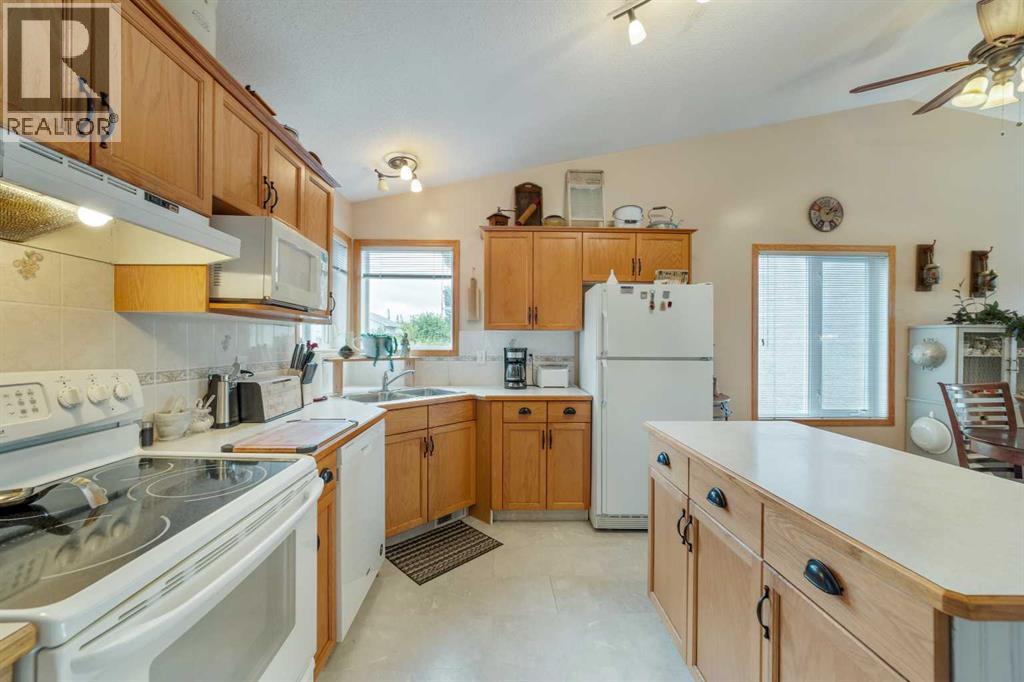 781 Red Crow Boulevard W - 13