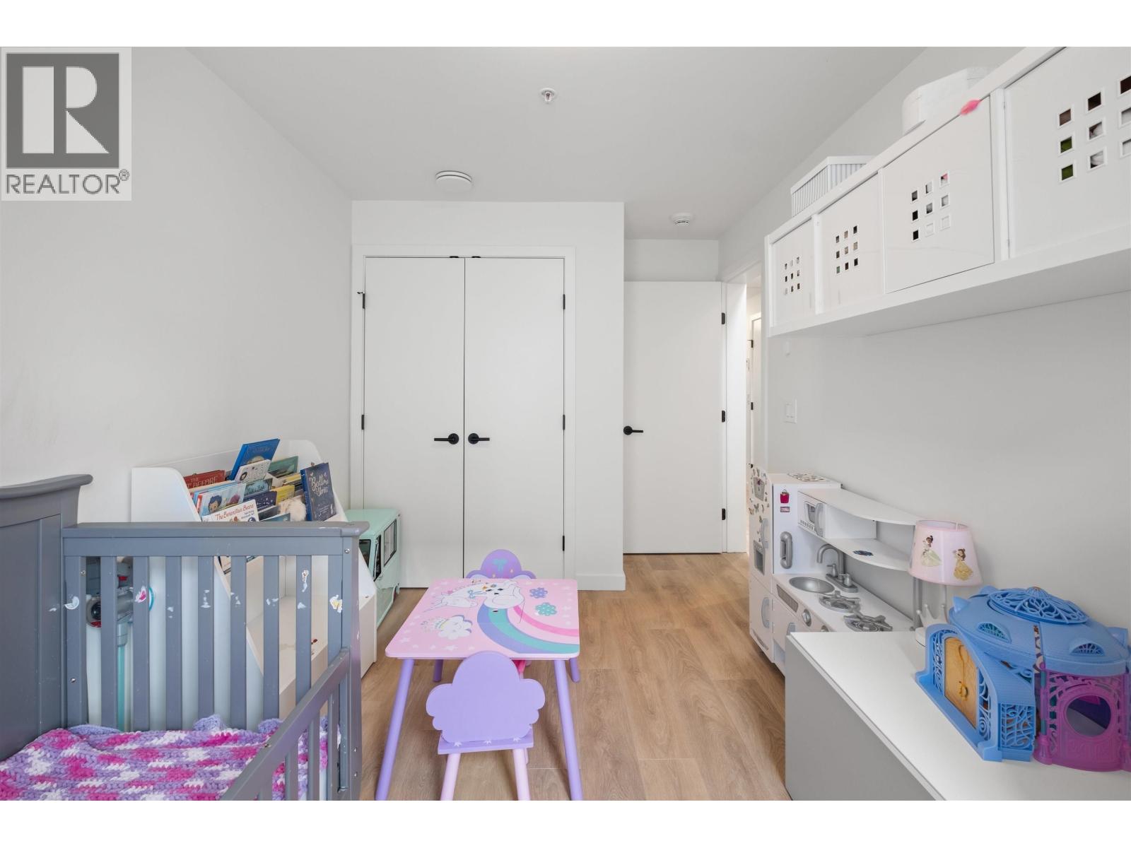 137 535 E 2ND STREET, North Vancouver