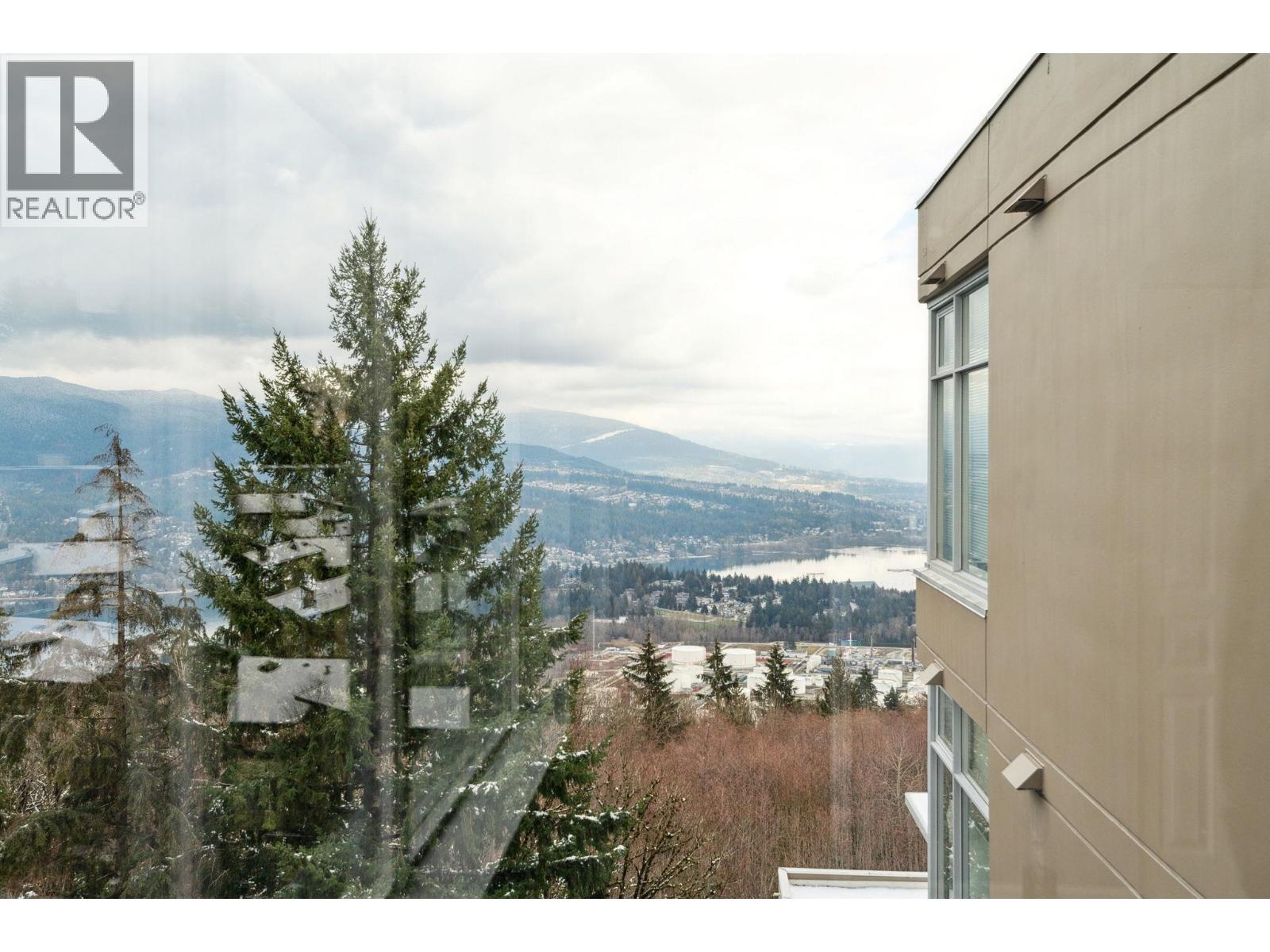 904 9288 UNIVERSITY CRESCENT, Burnaby