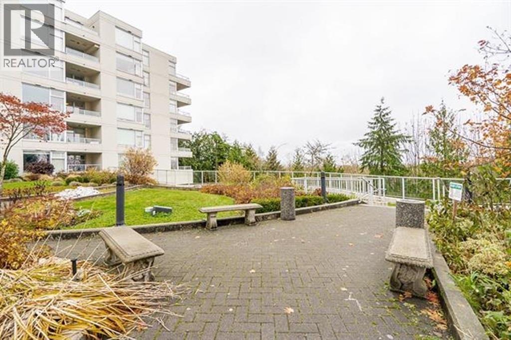 904 9288 UNIVERSITY CRESCENT, Burnaby
