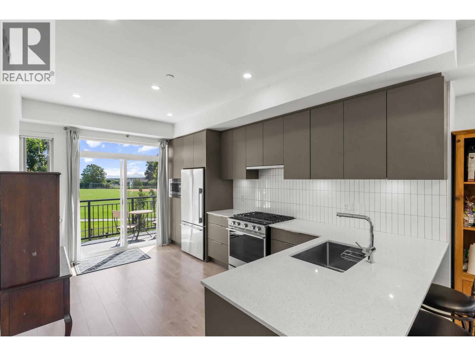 39 4292 WOLF WAY, Tsawwassen