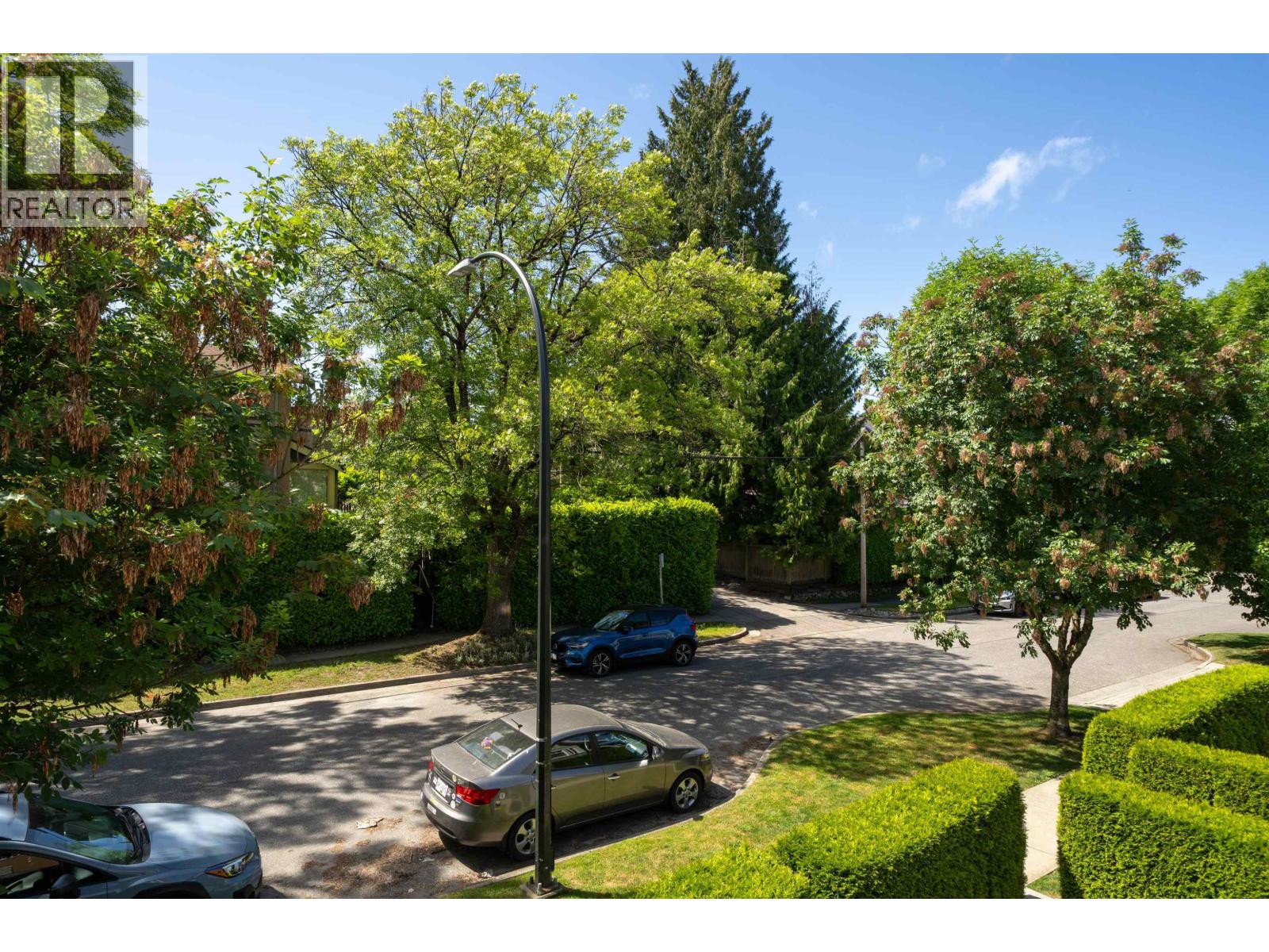 2470 SASAMAT STREET, Vancouver