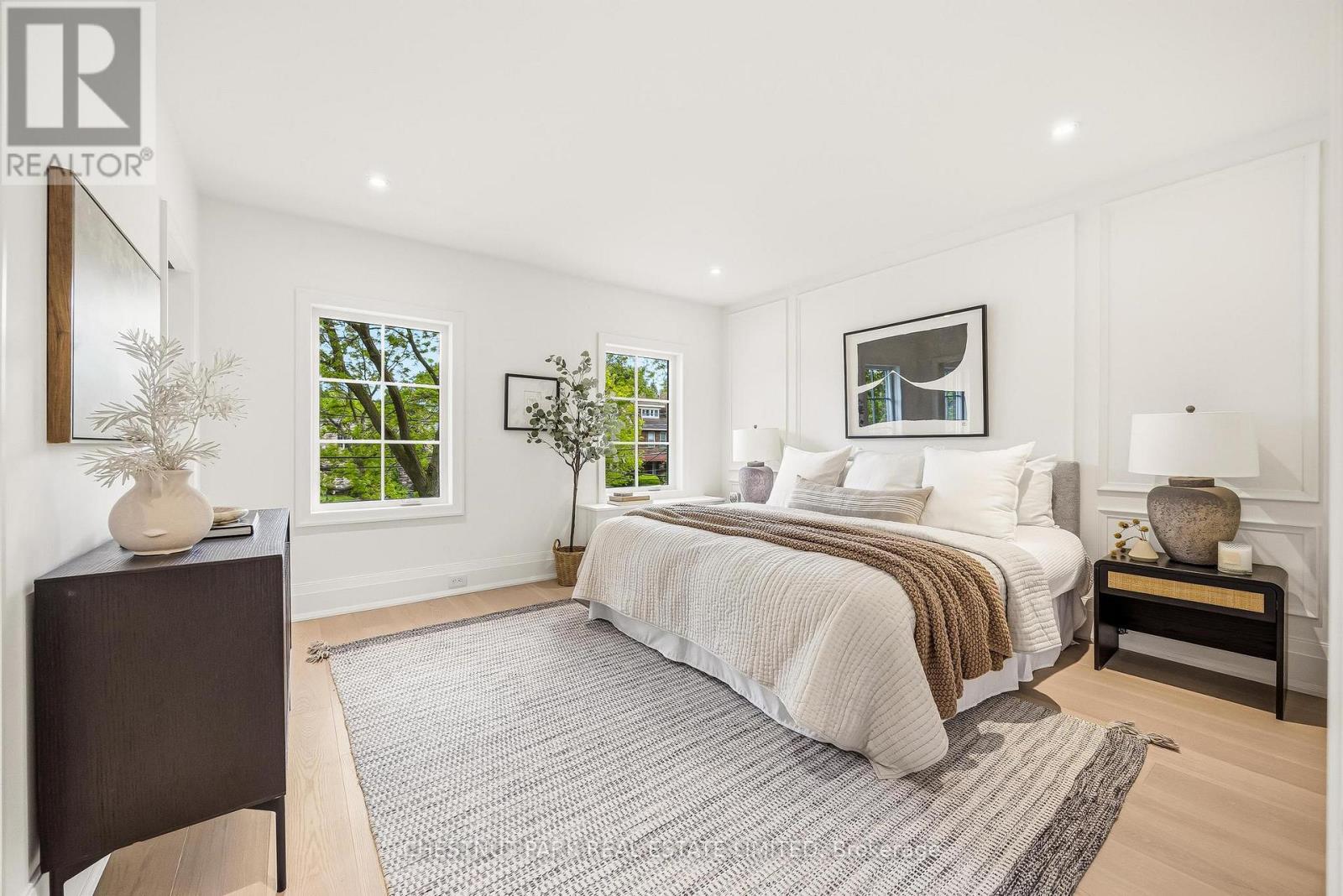 12 GLENVIEW AVENUE - 19