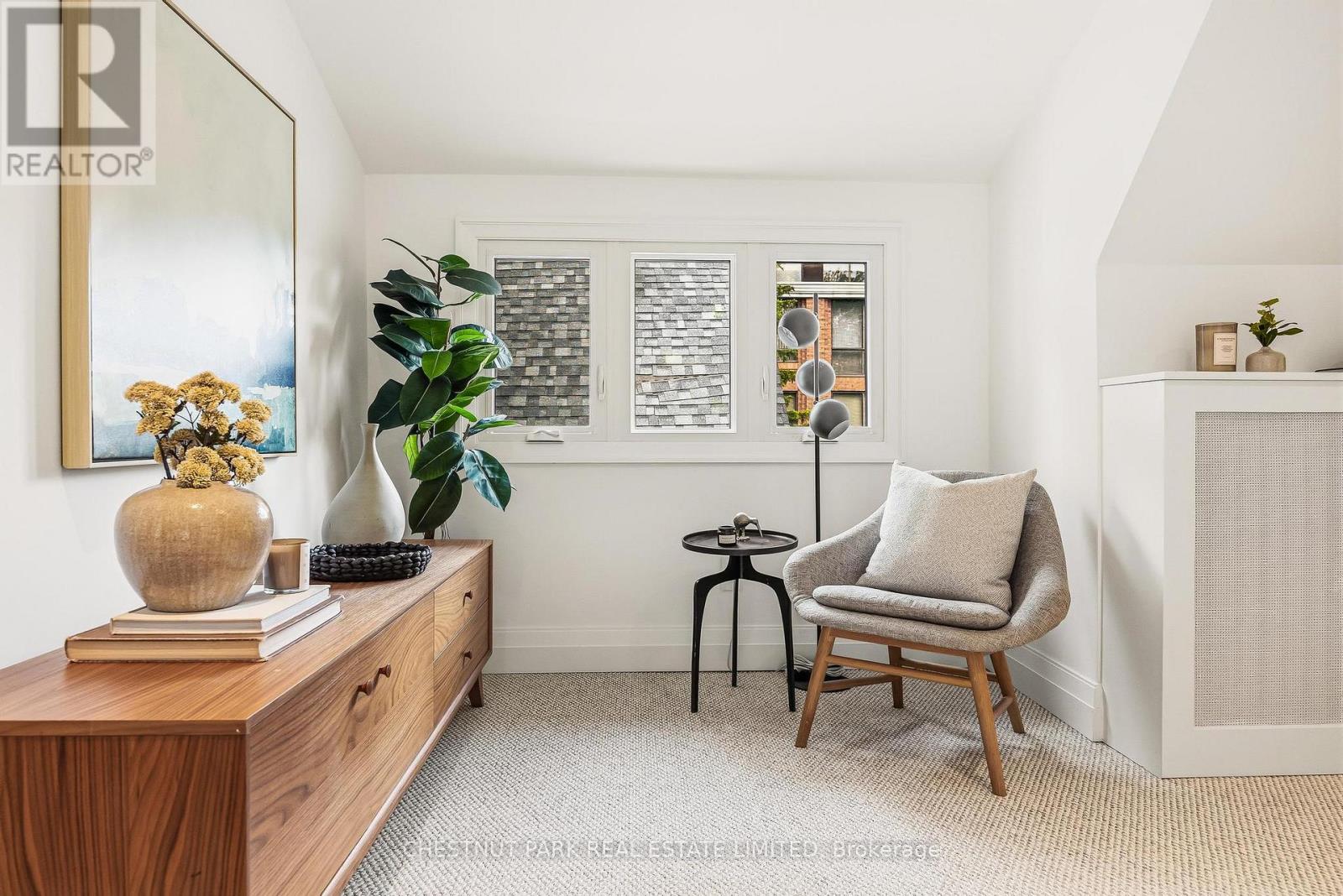 12 GLENVIEW AVENUE - 30