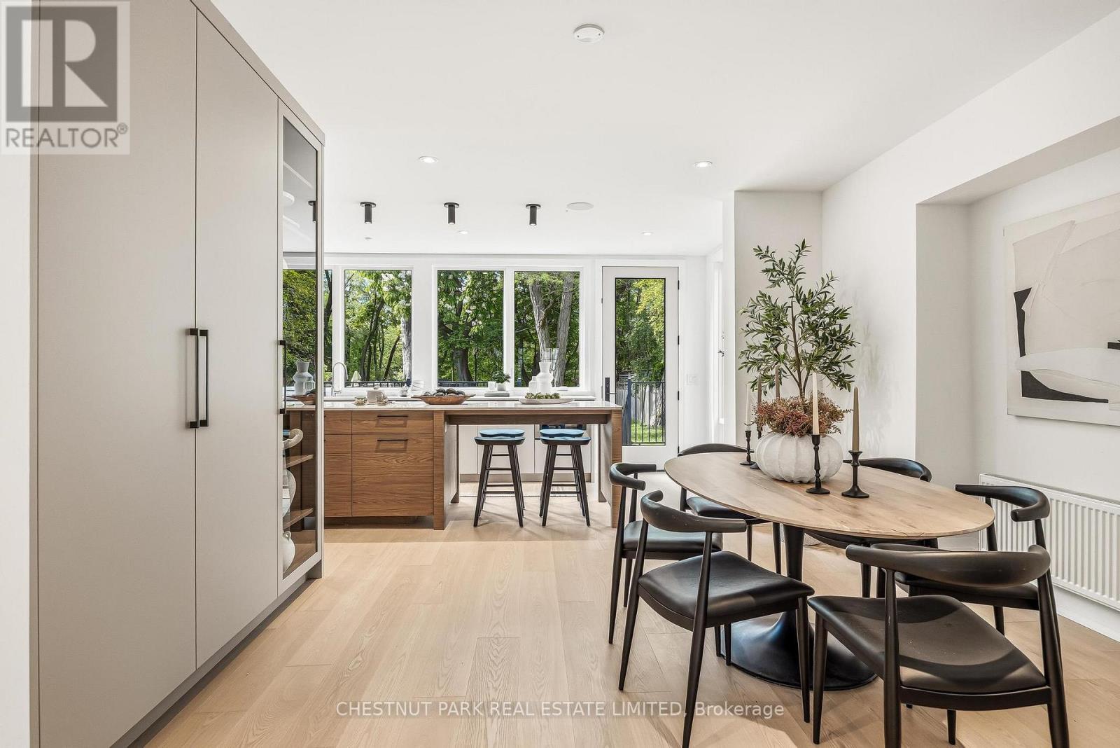 12 GLENVIEW AVENUE - 7