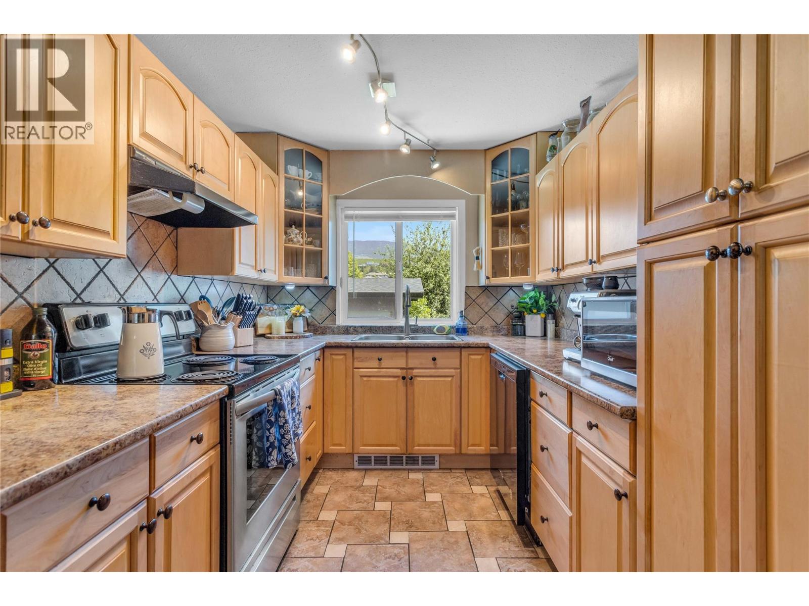  265 & 269 Muir Road, Kelowna