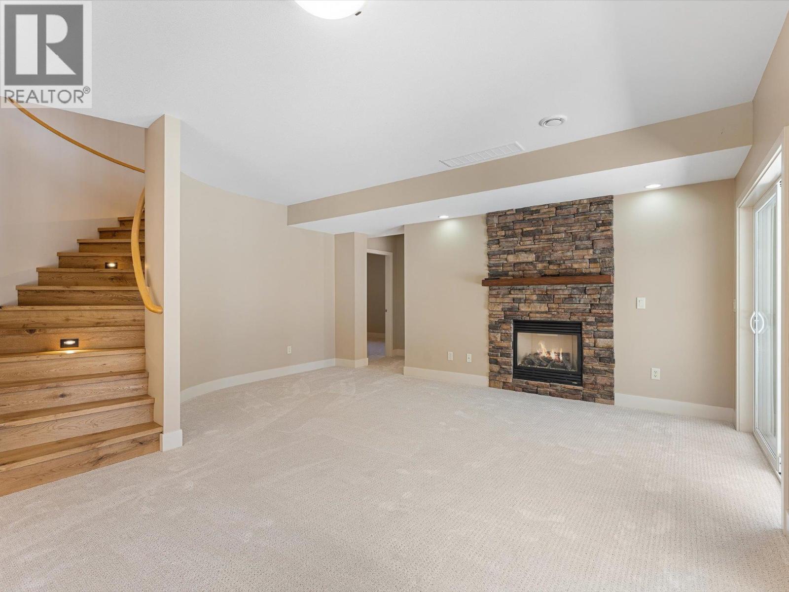 2413 Cobblestone Road, West Kelowna