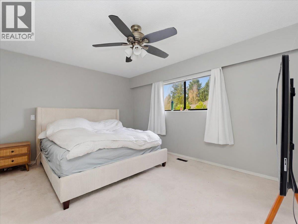 8071 GREENLAKE PLACE, Burnaby