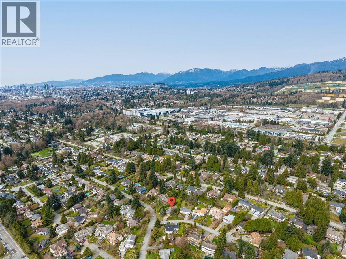 8071 GREENLAKE PLACE, Burnaby