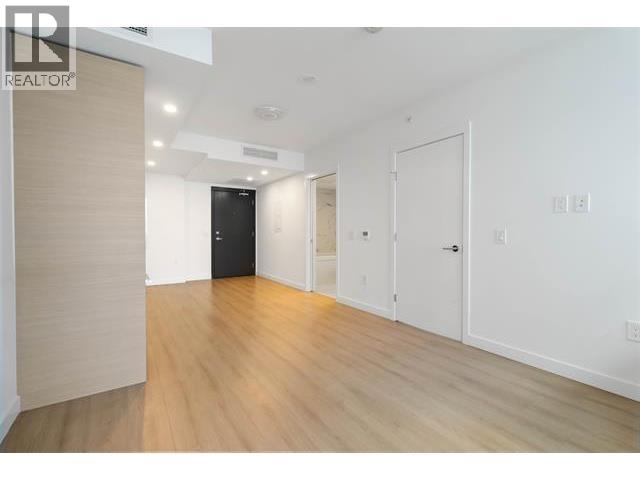 210X 823 CARNARVON STREET
