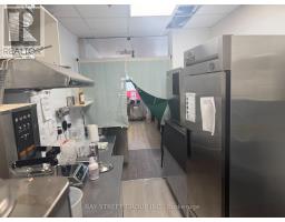 101 - 330 Highway 7 E, Richmond Hill, ON L4B3P8 Photo 10