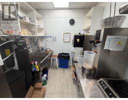 101 - 330 Highway 7 E, Richmond Hill, ON L4B3P8 Photo 11