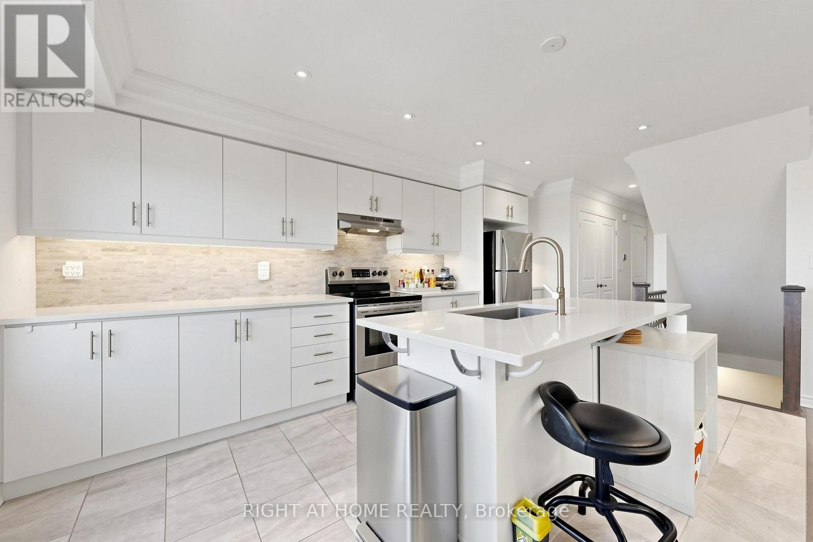 115 MCALISTER AVENUE - 15