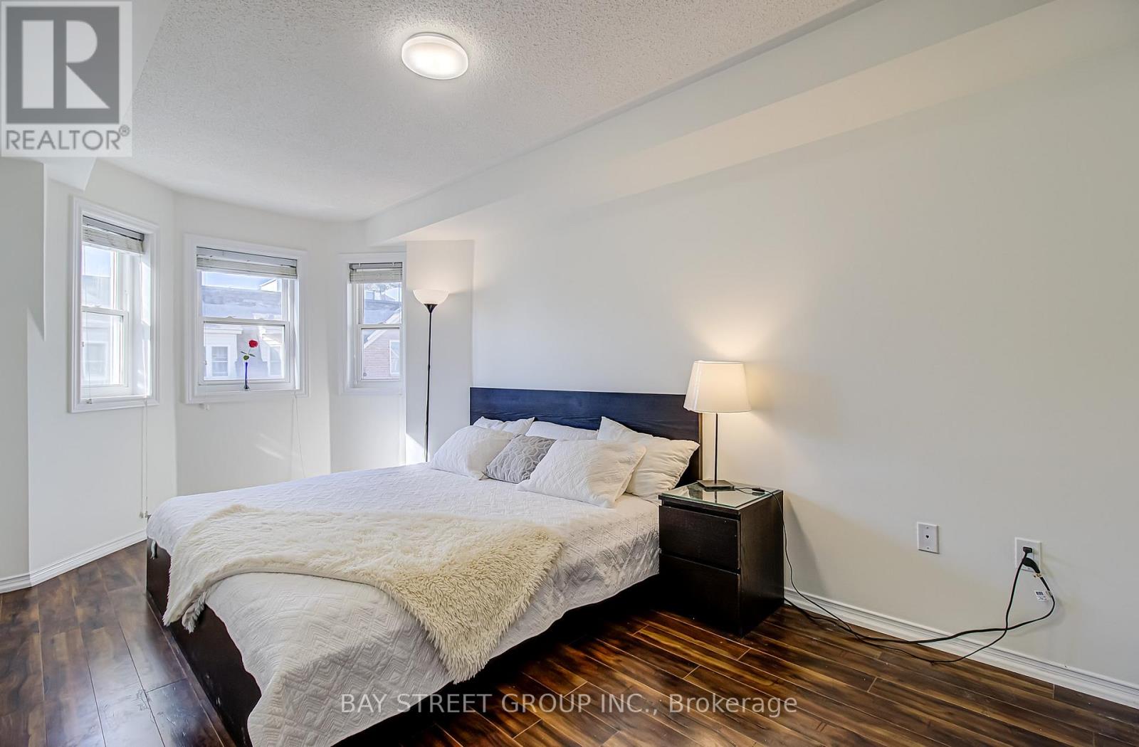 #87 760 LAWRENCE AVENUE SW - 7
