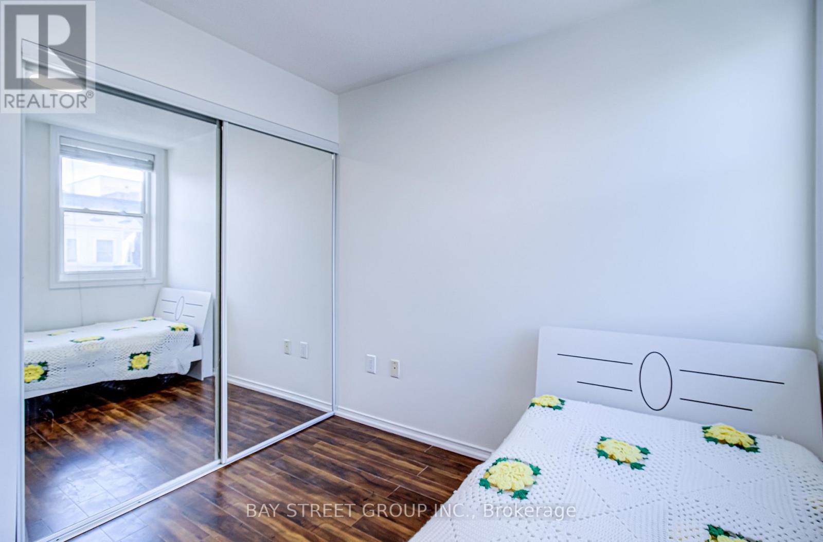 #87 760 LAWRENCE AVENUE SW - 8