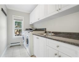 14225 69a Avenue, Surrey, BC V3W1A5 Photo 13