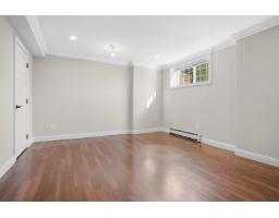 14225 69a Avenue, Surrey, BC V3W1A5 Photo 10