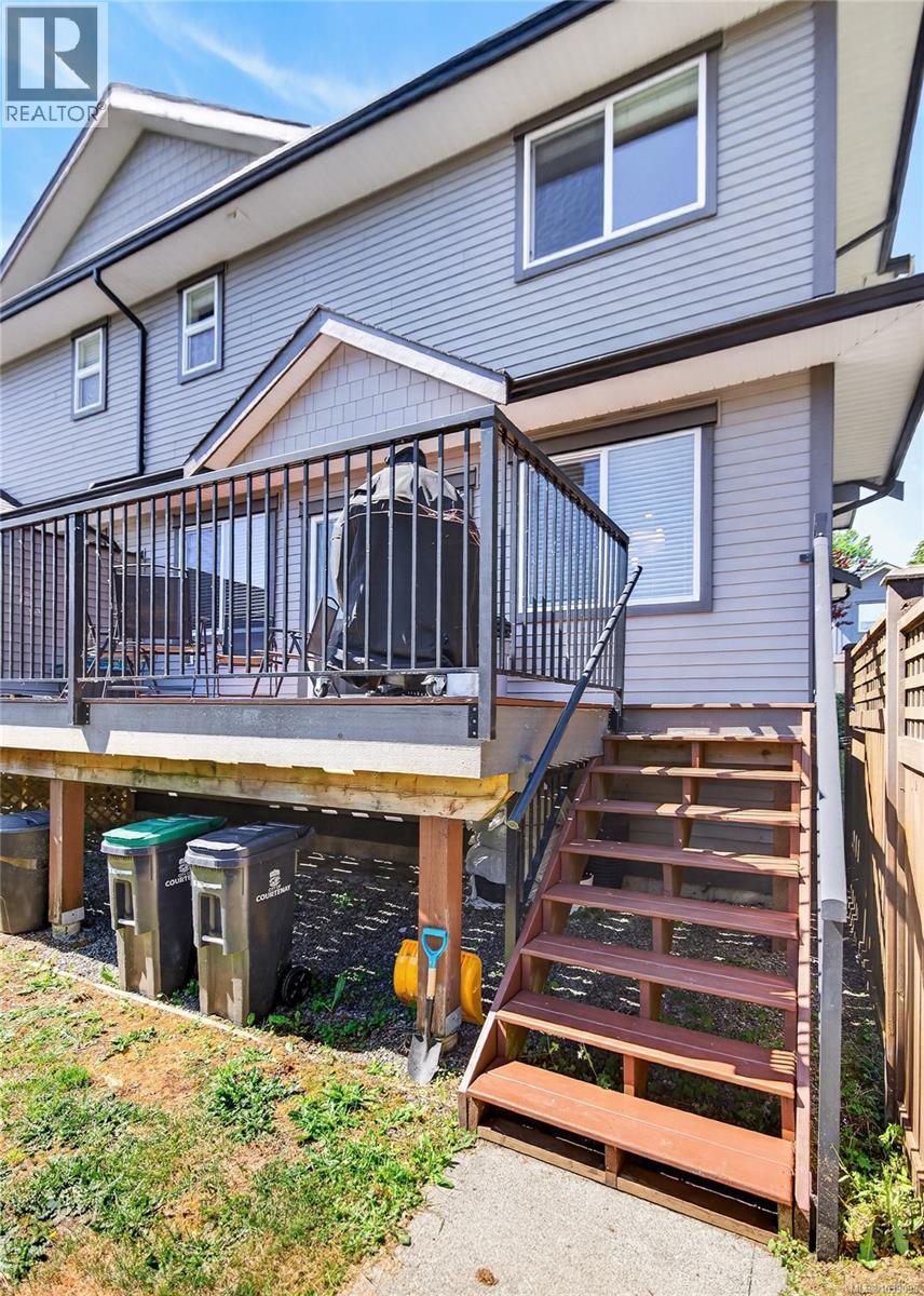 #133 2077 20th St - 44