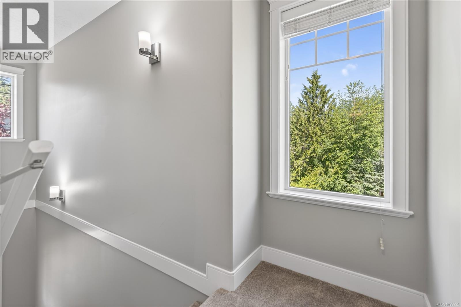 #133 2077 20th St - 26