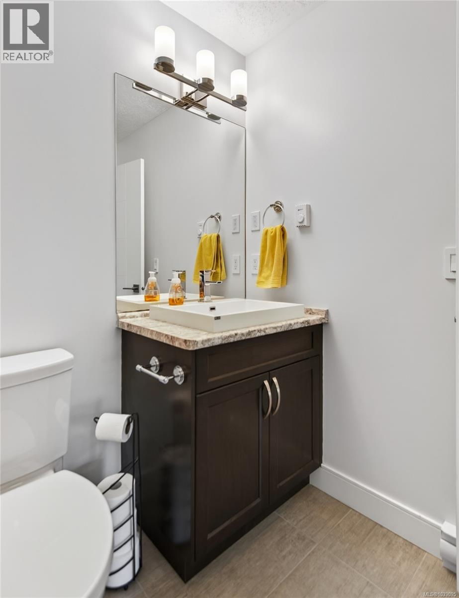 #133 2077 20th St - 36