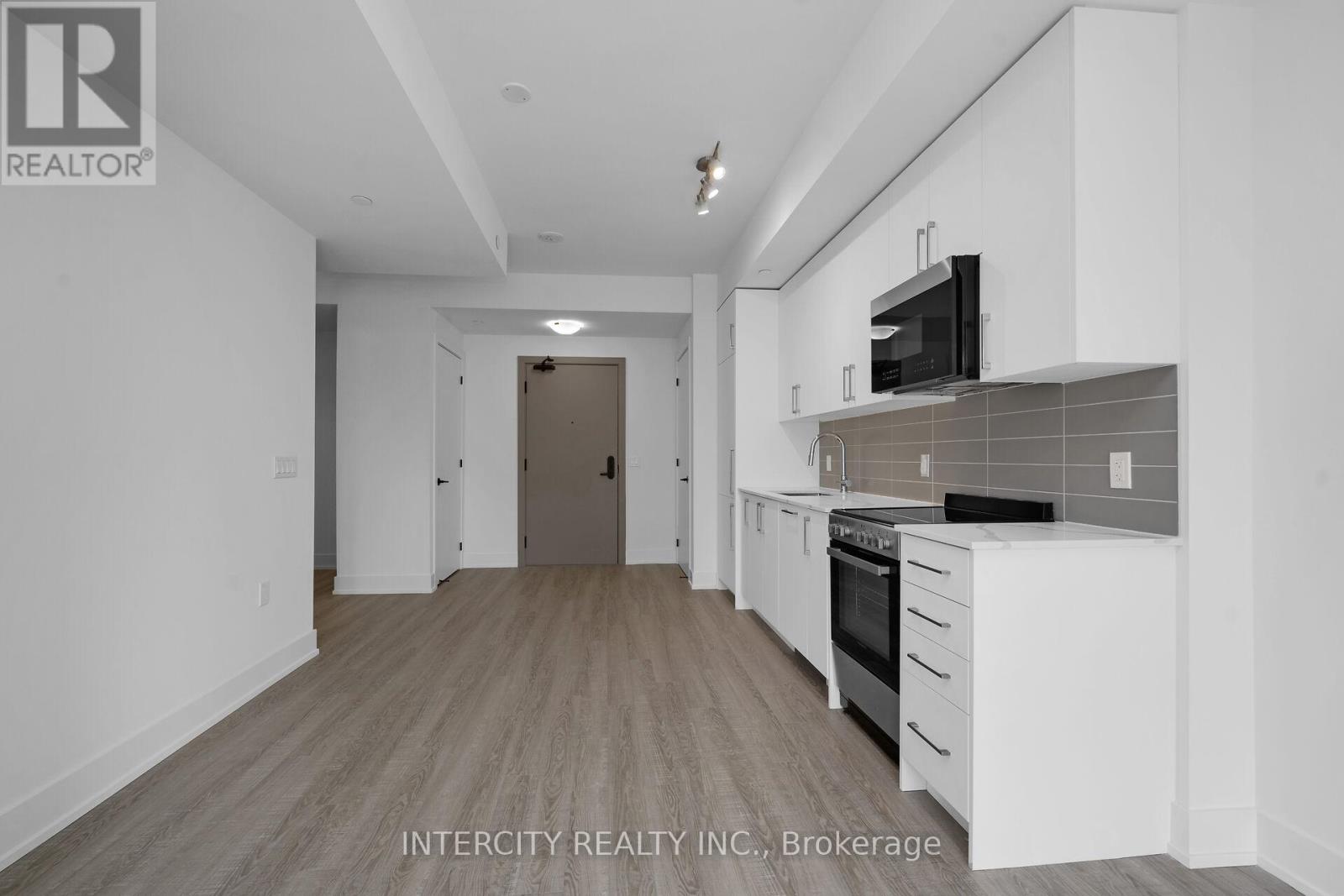 #227 2075 KING ROAD - 17