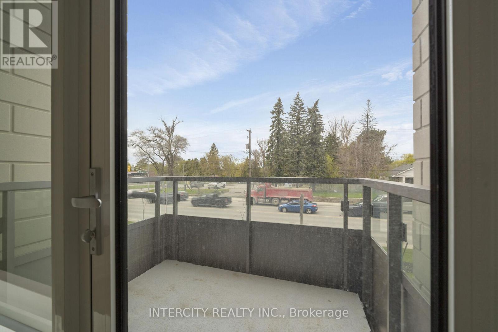#227 2075 KING ROAD - 28