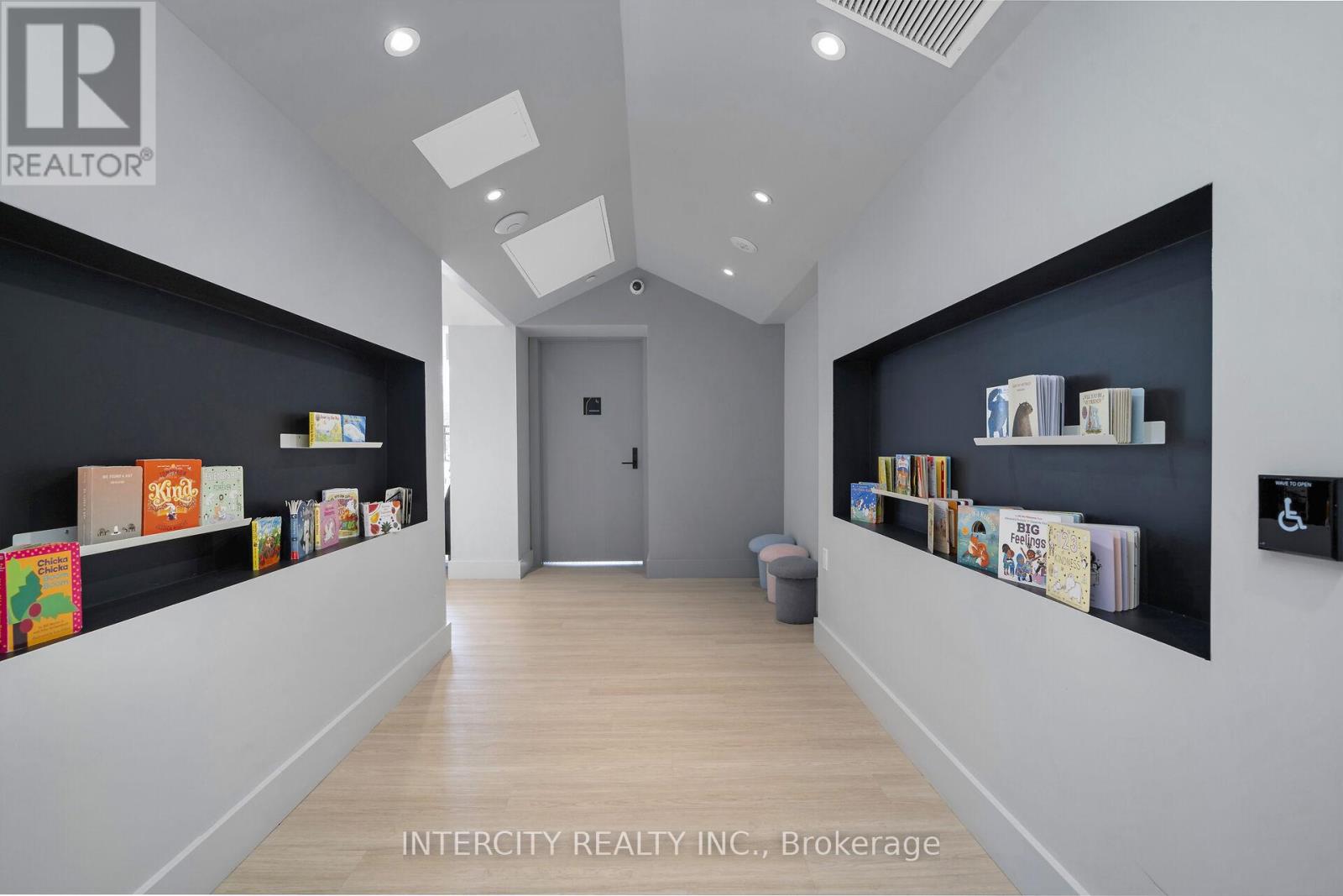 #227 2075 KING ROAD - 35