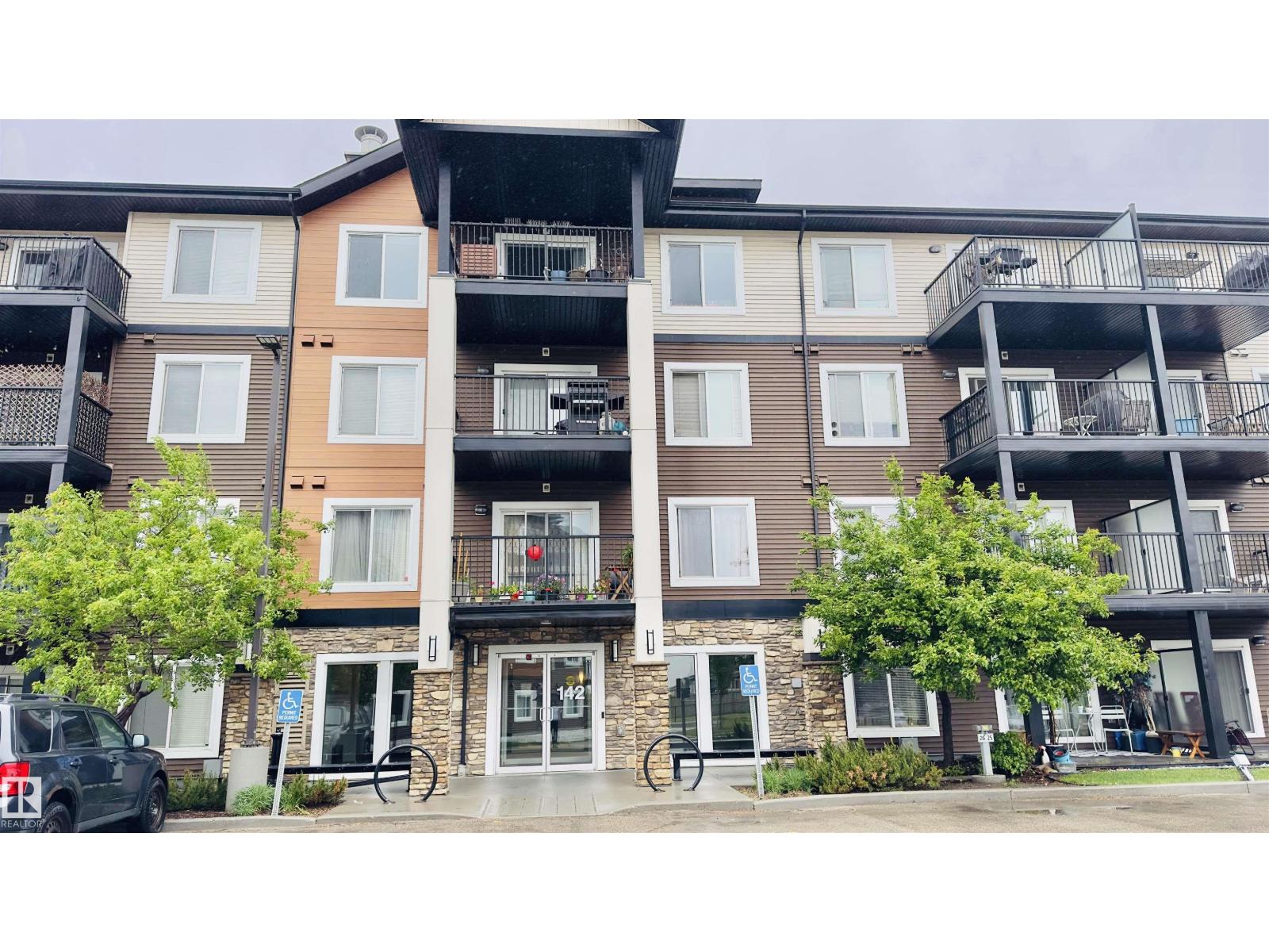 142 EBBERS BV NW exterior