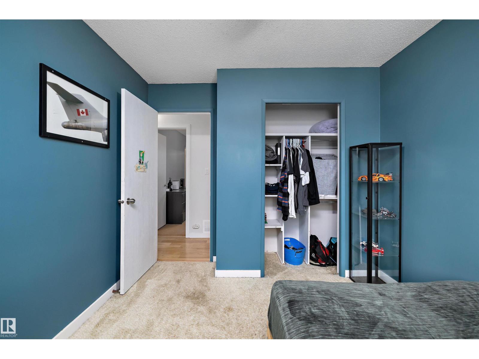 52 ALEXANDER DR — photo 25