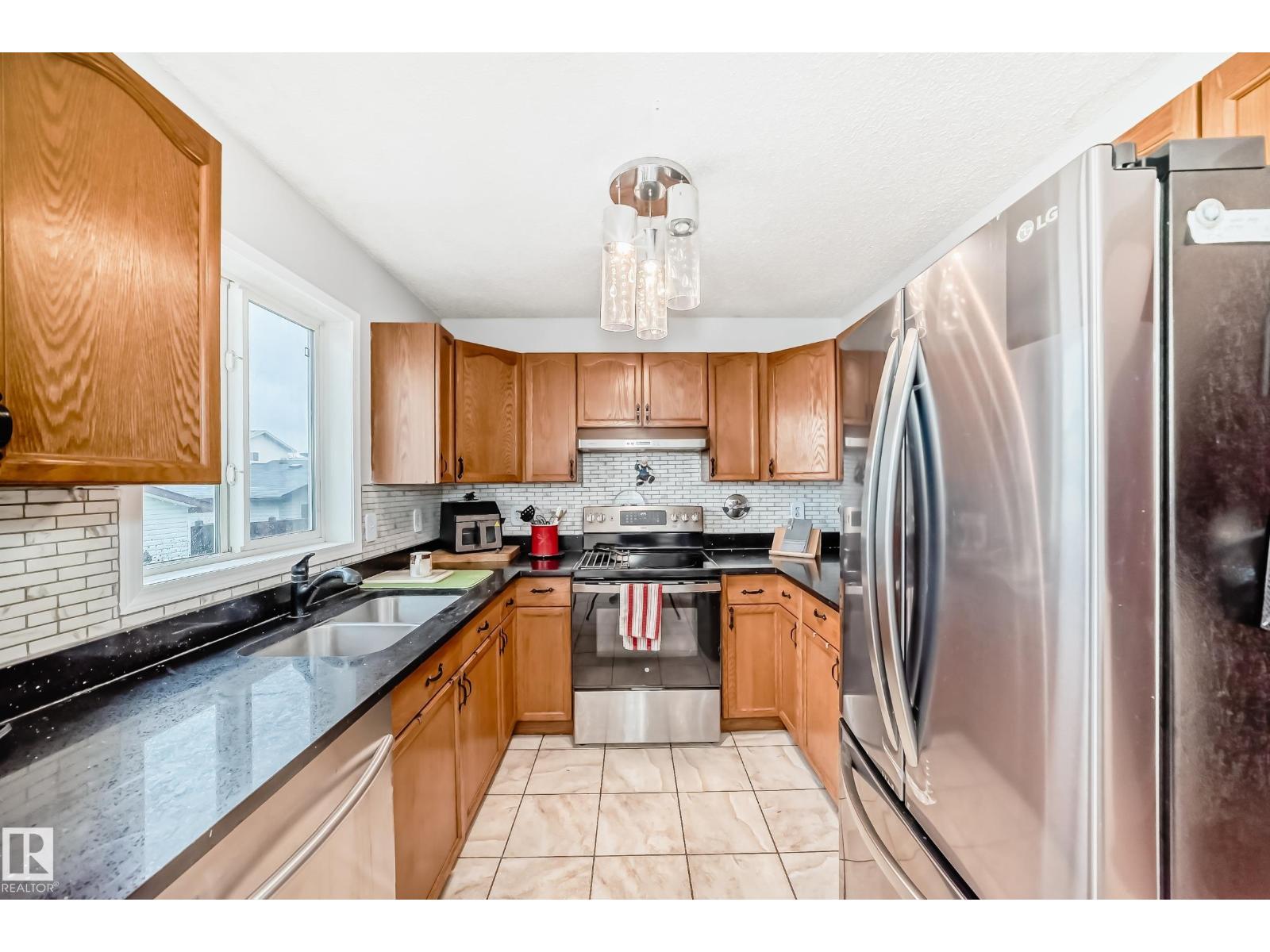 8 CAMPBELL CO — photo 13