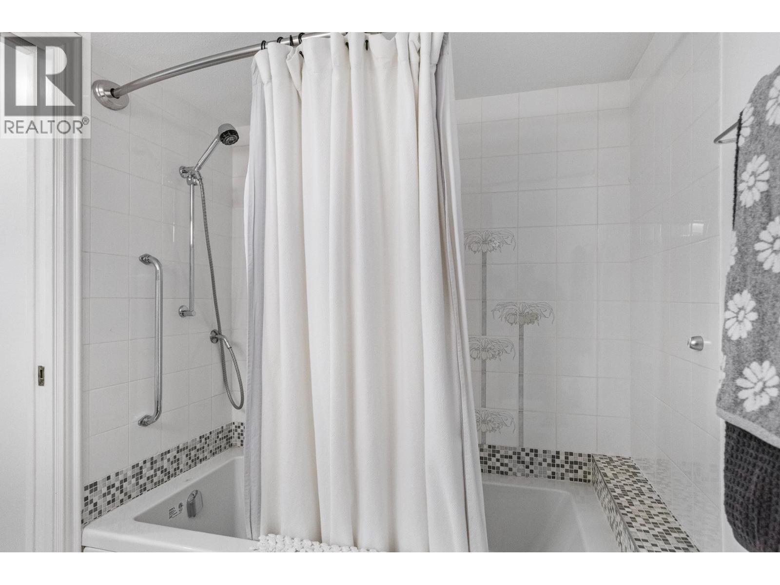 105 3157 Casorso Road, Kelowna
