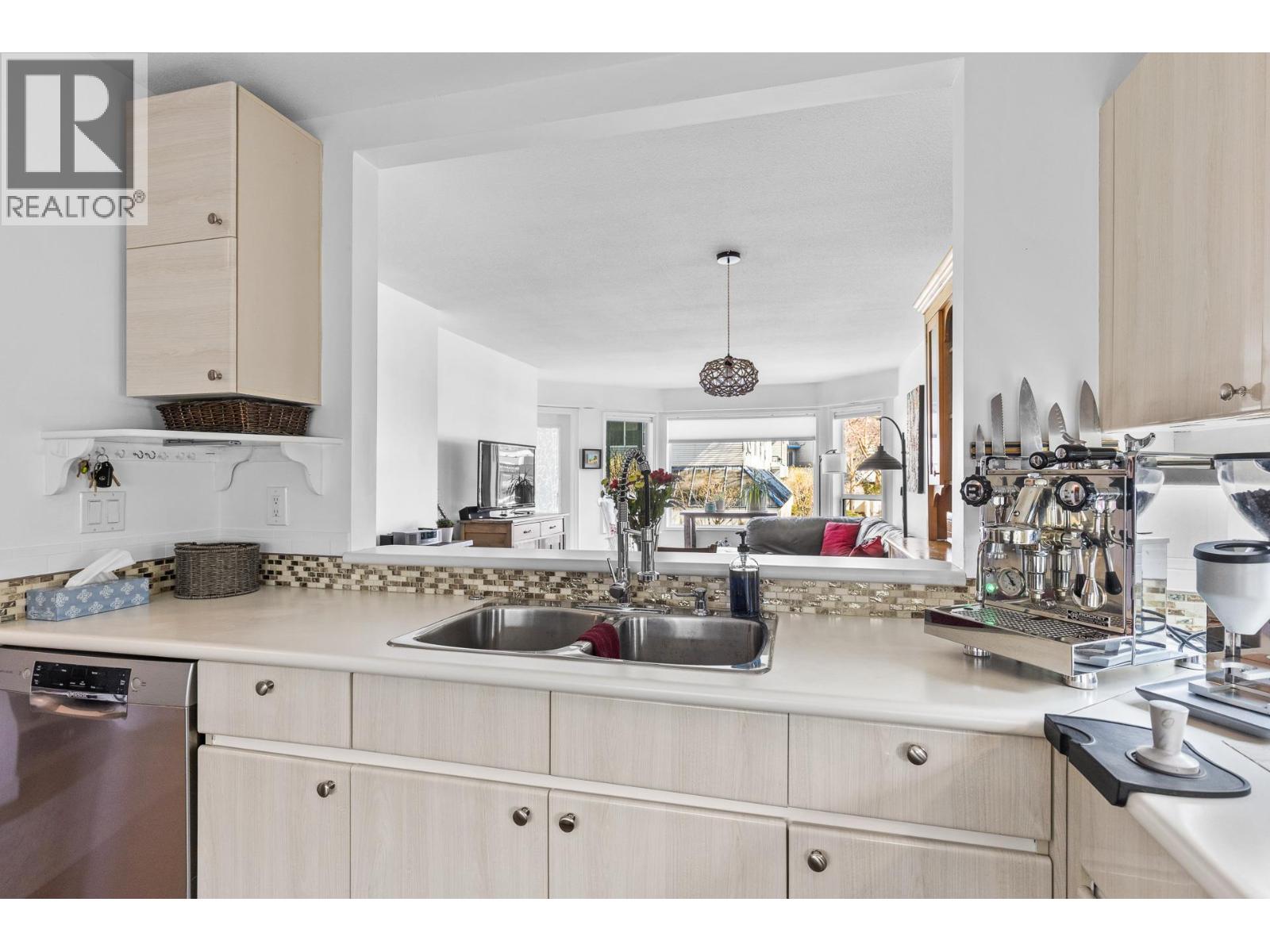 #105 3157 Casorso Road - 9