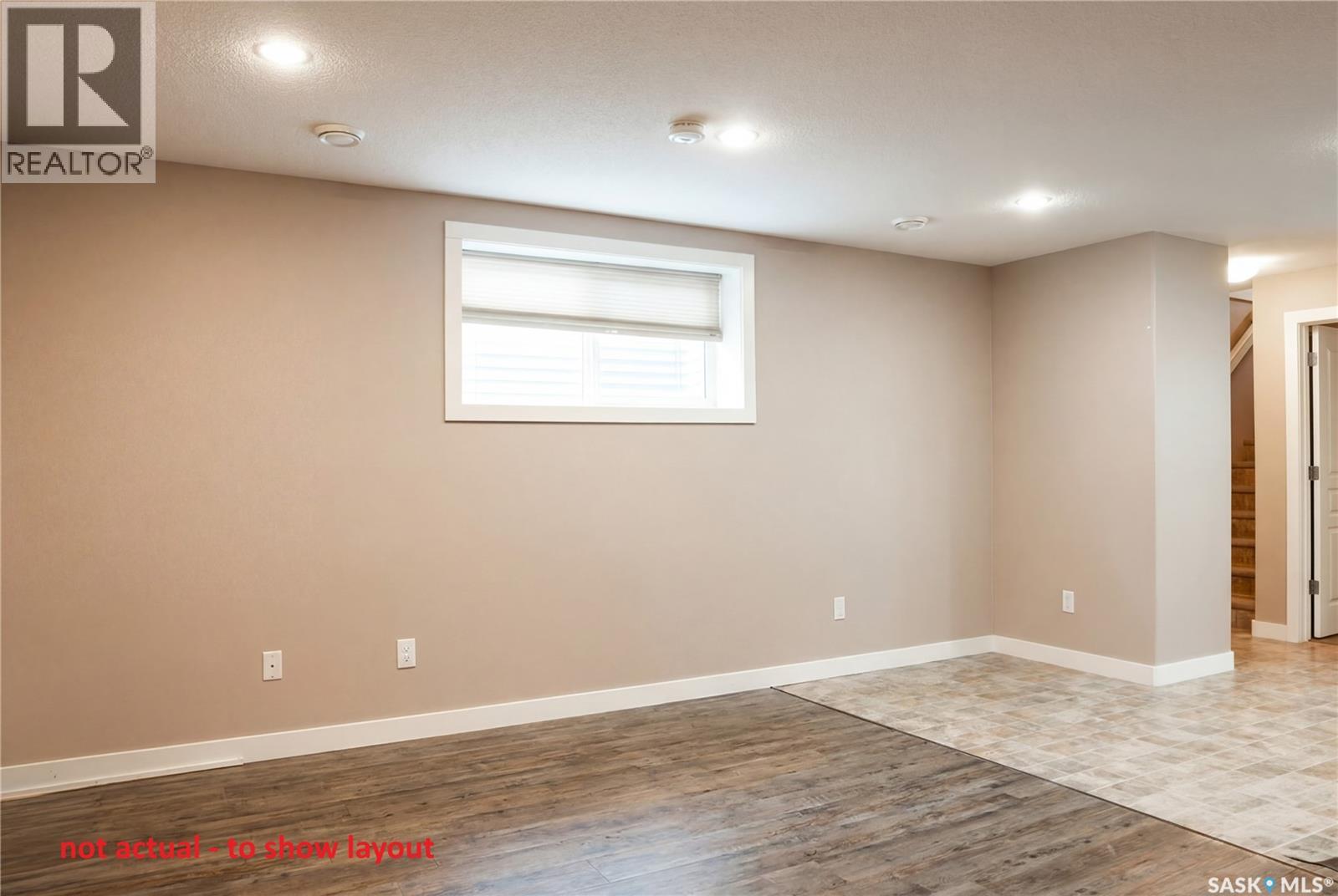 137 St John STREET N - 4