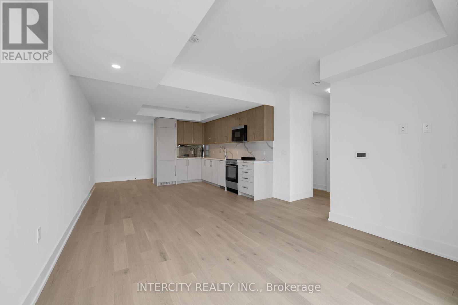 #240 2075 KING ROAD - 15