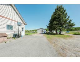 643 Ch. Pierre-laporte, L Ange Gardien, QC J8L0P3 Photo 29