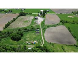 643 Ch. Pierre-laporte, L Ange Gardien, QC J8L0P3 Photo 24