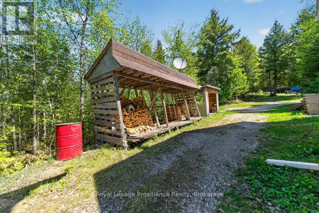 1084C RIDGE LANE - 44
