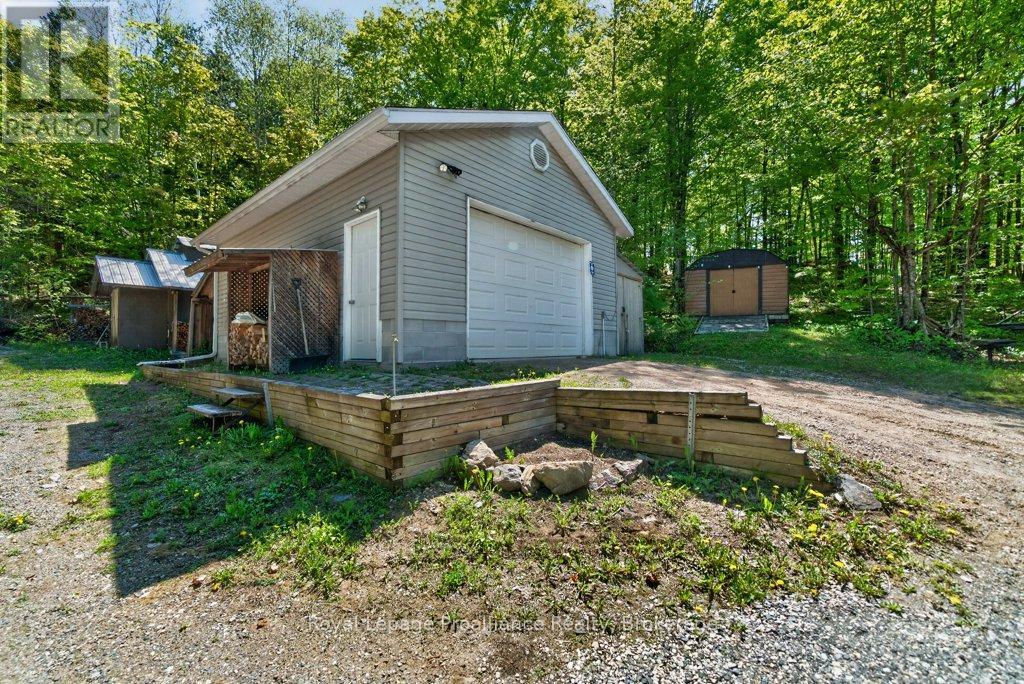 1084C RIDGE LANE - 45