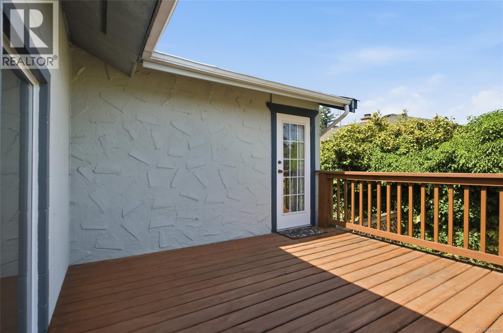 423 Hambrook St - 41
