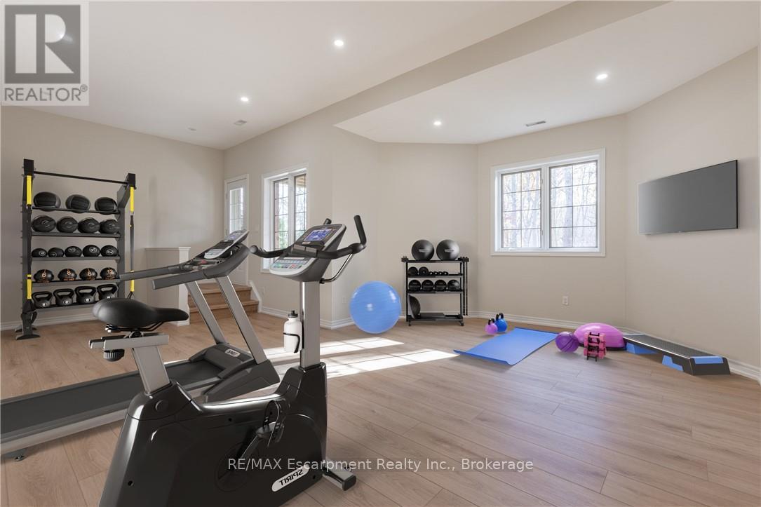 1285 BEAUFORT DRIVE - 27