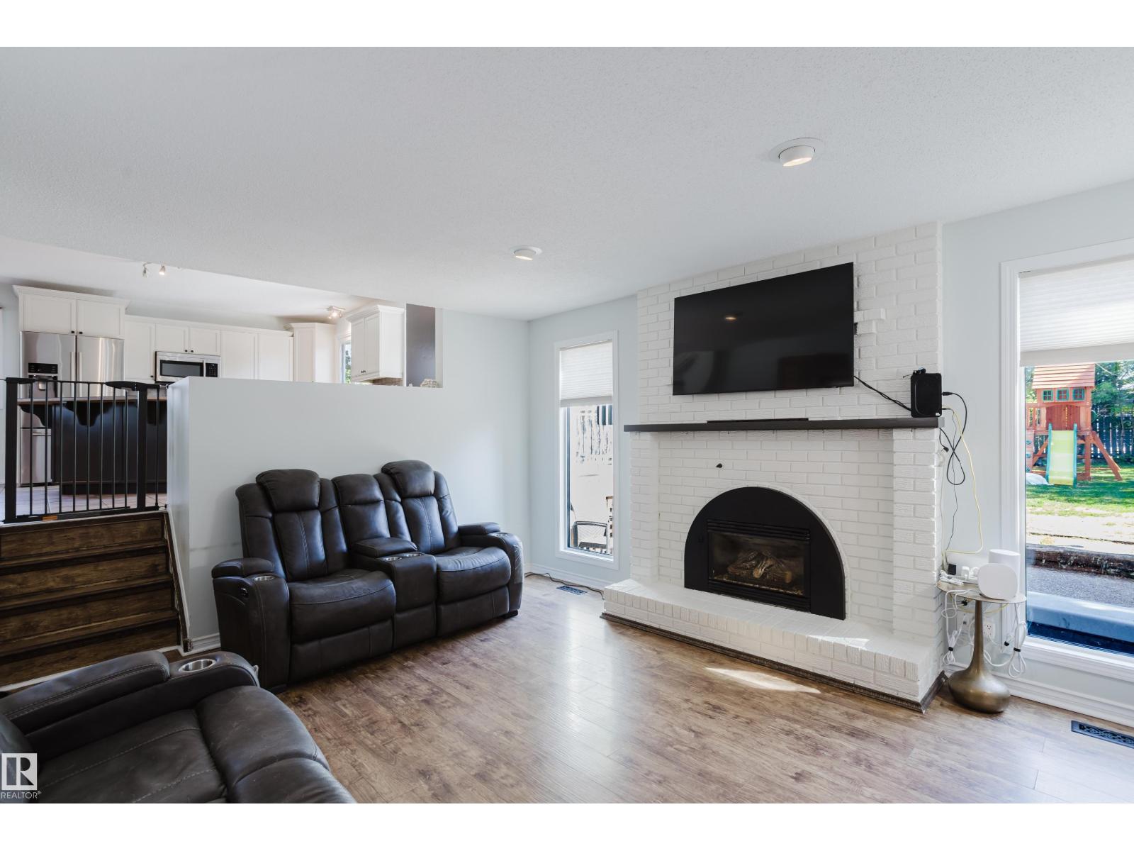 33 MILL DR — photo 13