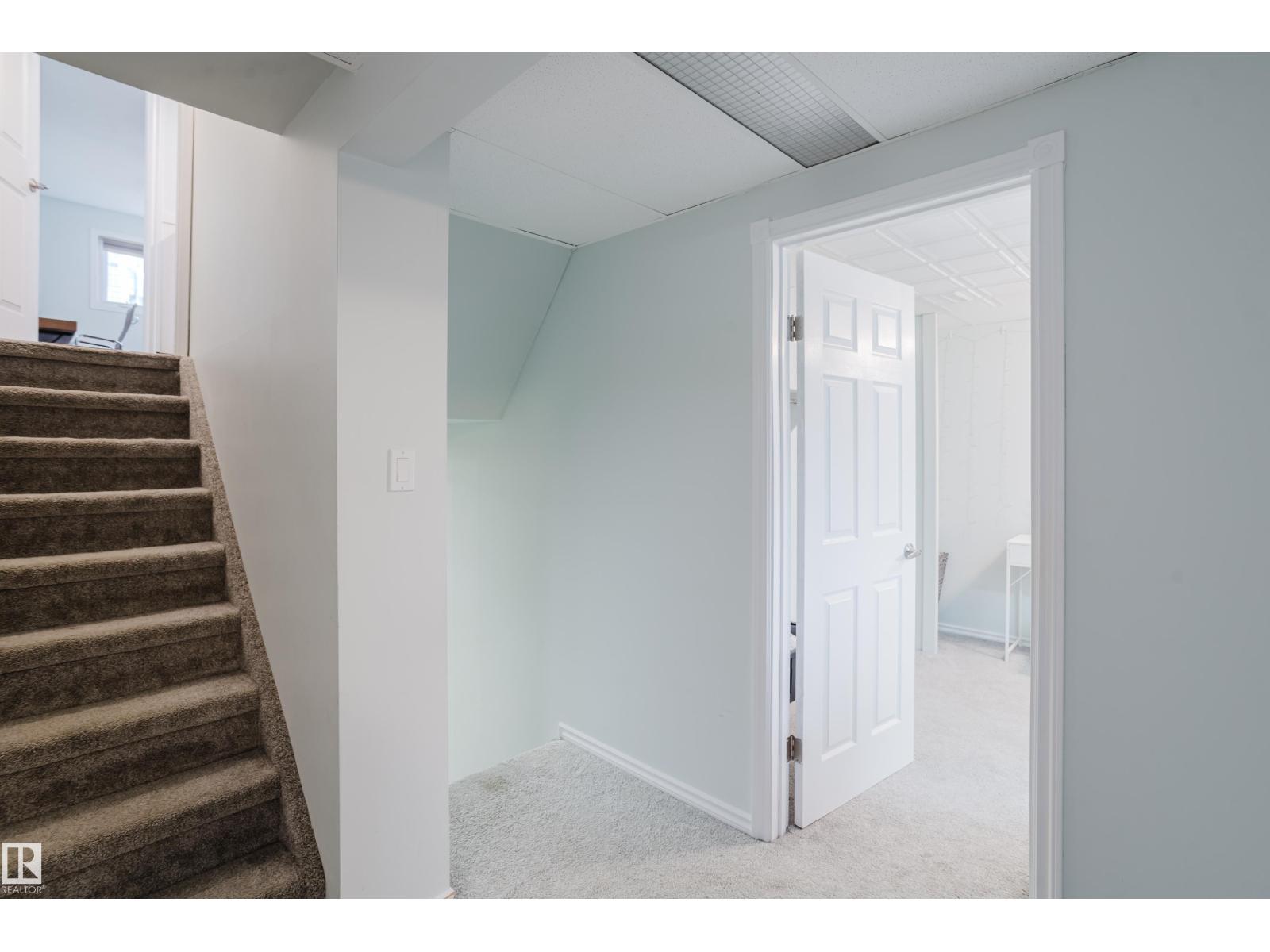 33 MILL DR — photo 20