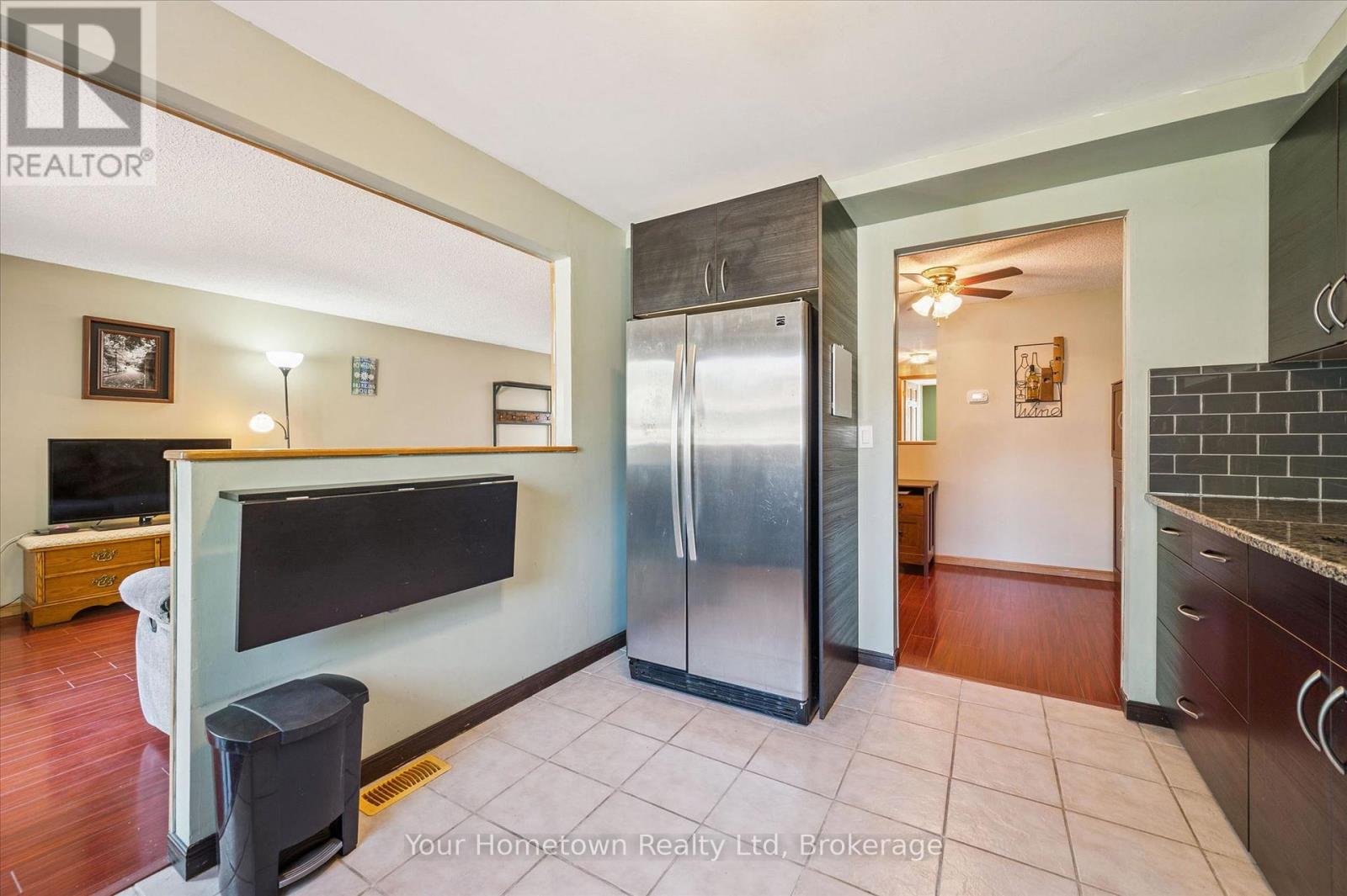 369 STRATHALLAN STREET - 16