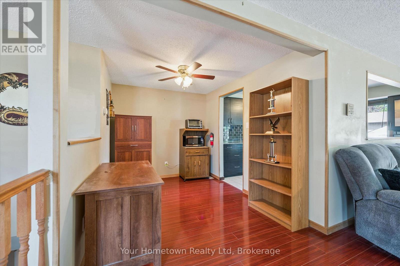 369 STRATHALLAN STREET - 17