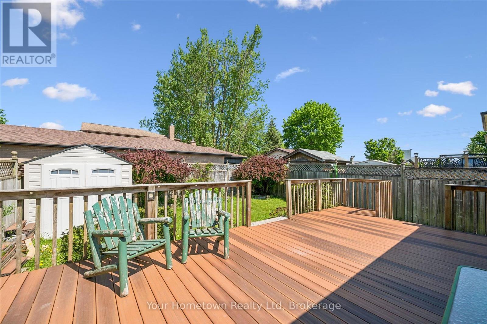 369 STRATHALLAN STREET - 38